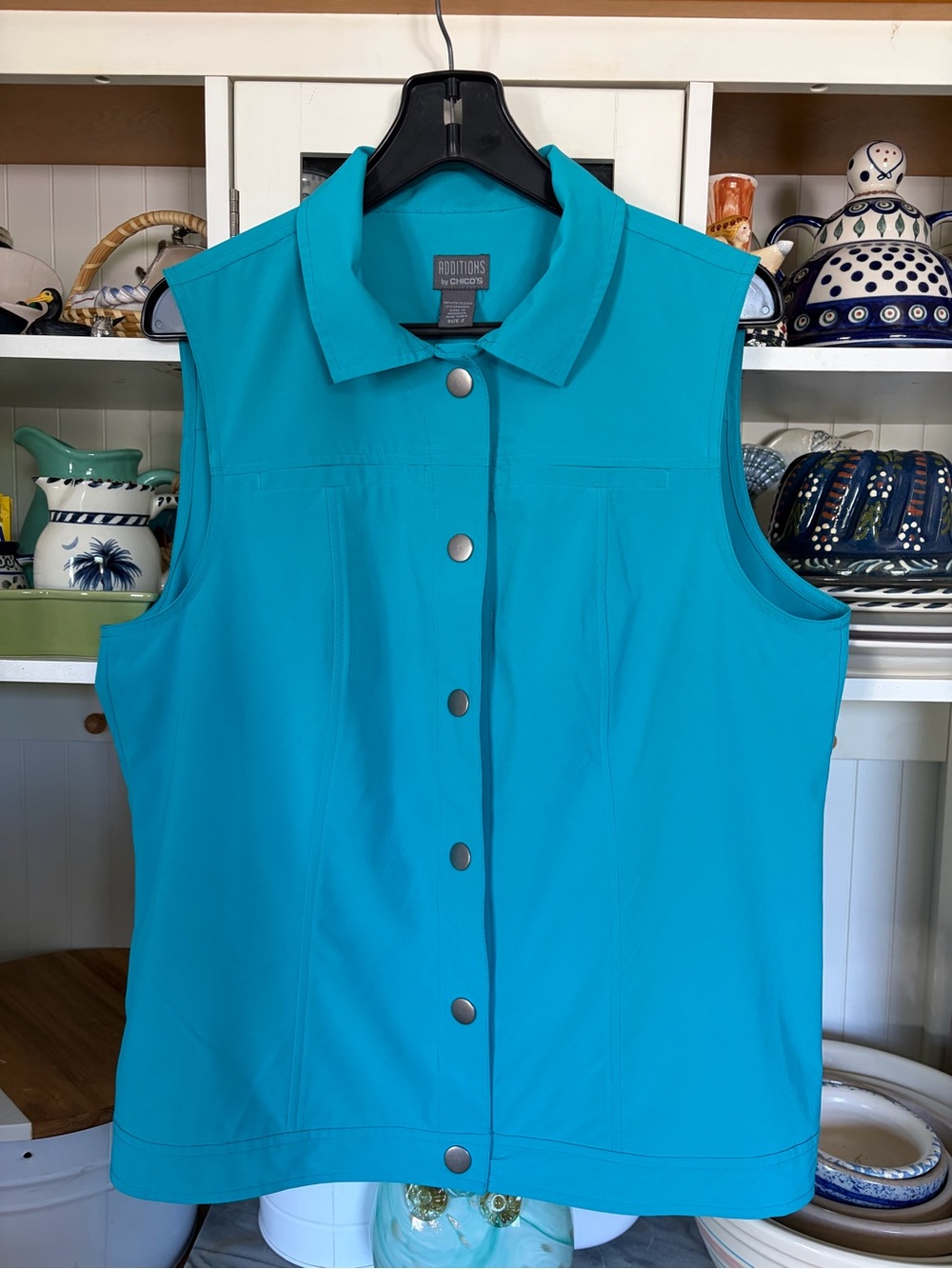 Chico’s Teal Blue Sleeveless Snap Front Utility Top/Vest size 2 (large)